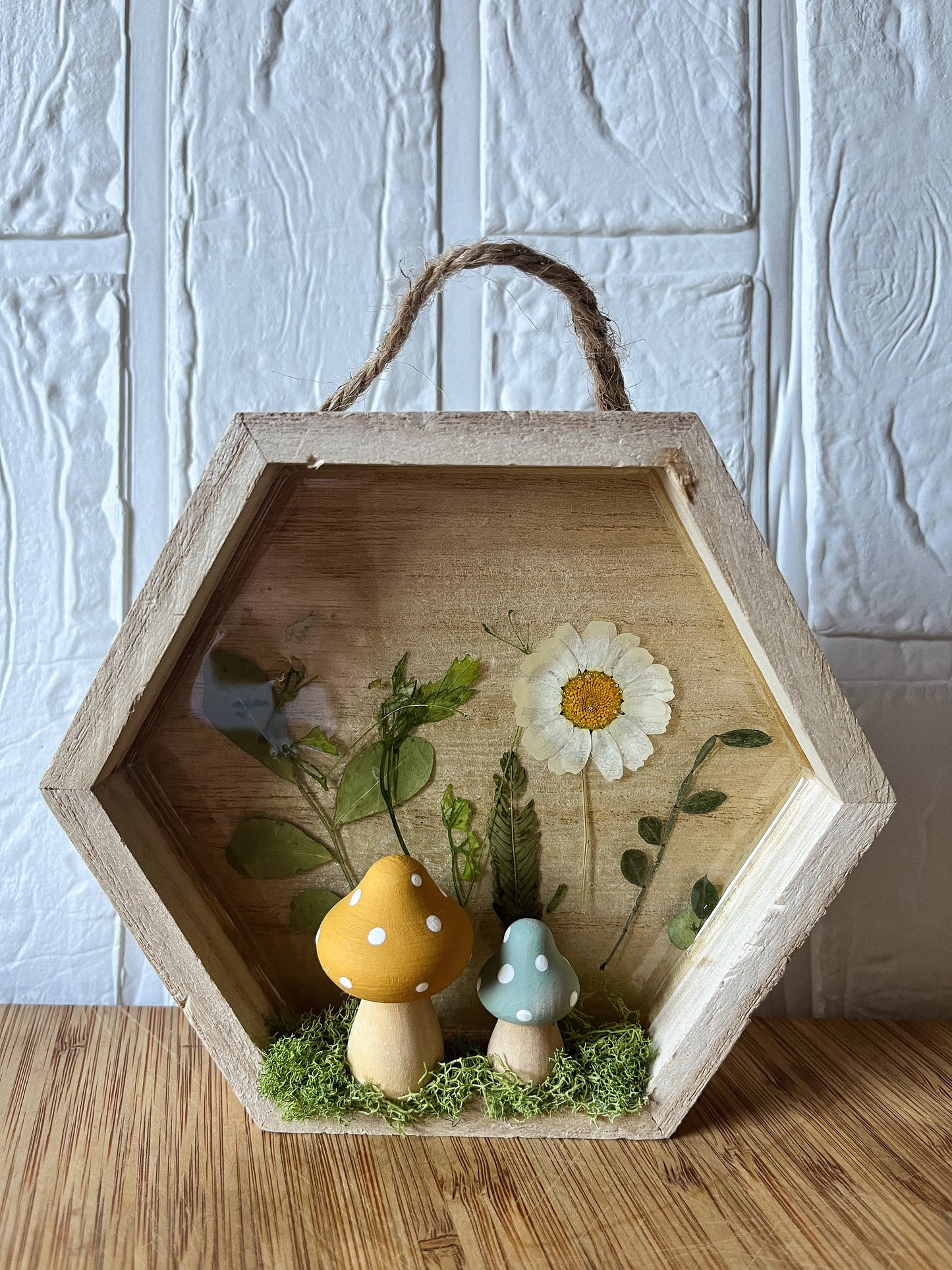 Pixie shadow box