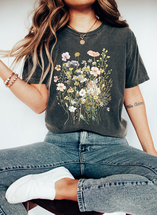 Vintage Floral Boho Wildflowers Endless Spring Bloom Pattern Edition Comfort Colors Tee